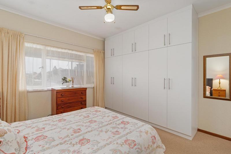 2 Bedroom Property for Sale in Fish Hoek Western Cape